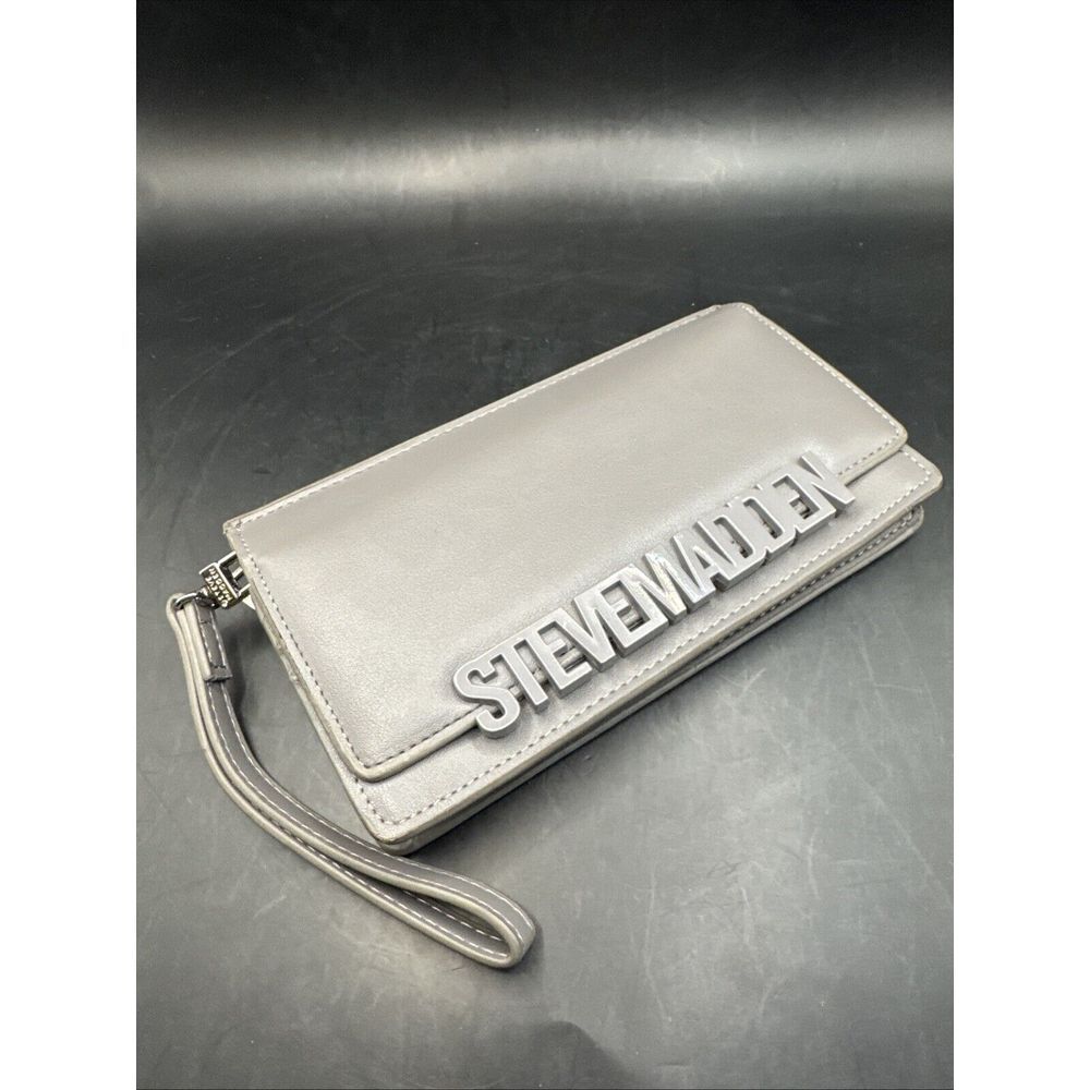 Steve Madden Flap Wallet Wristlet - Gray